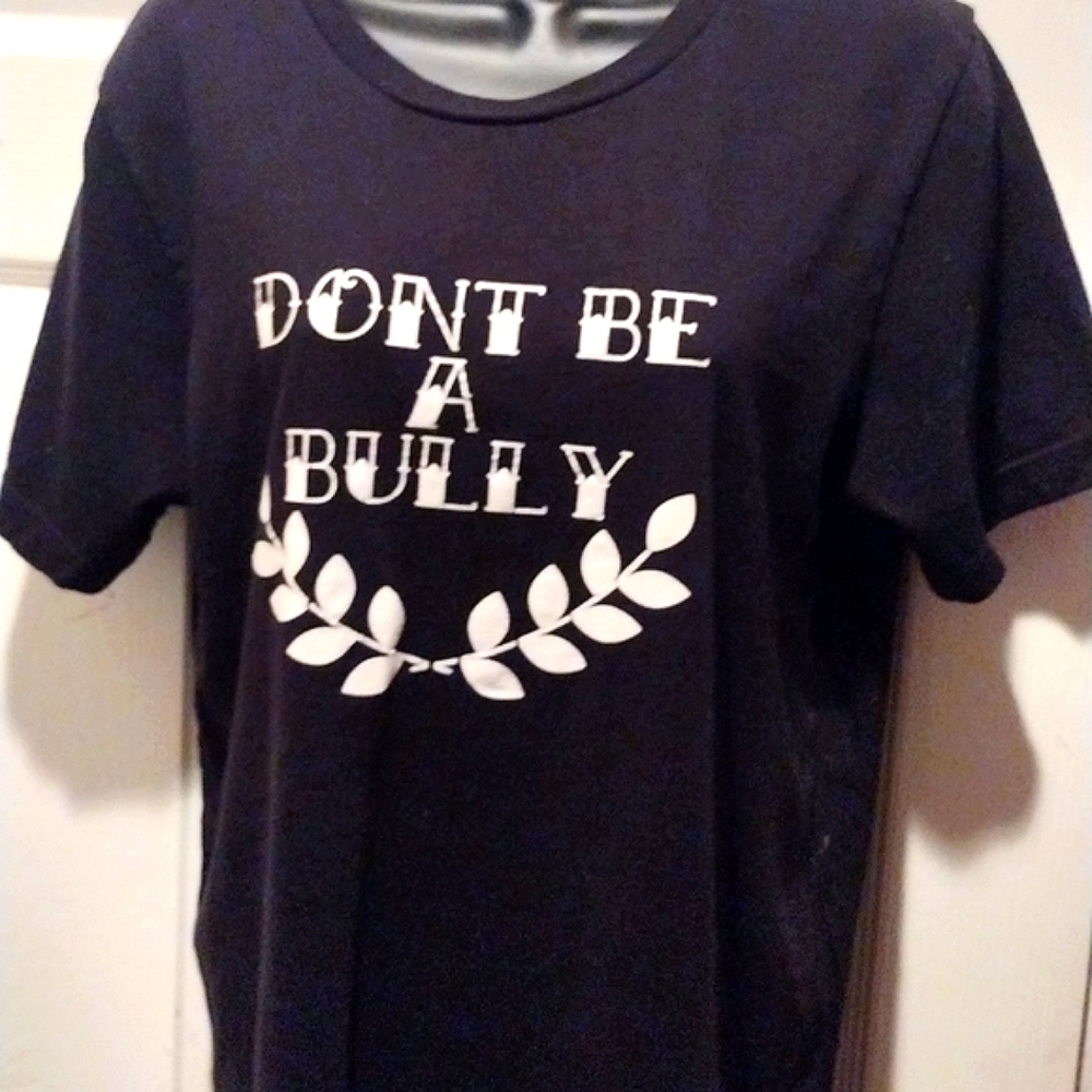Bella Canvas Graphic Tee M